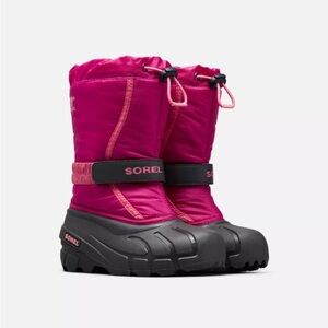 ❄️ HOST PICK ❄️ NWT Sorel Kids Flurry Snowboot size 3